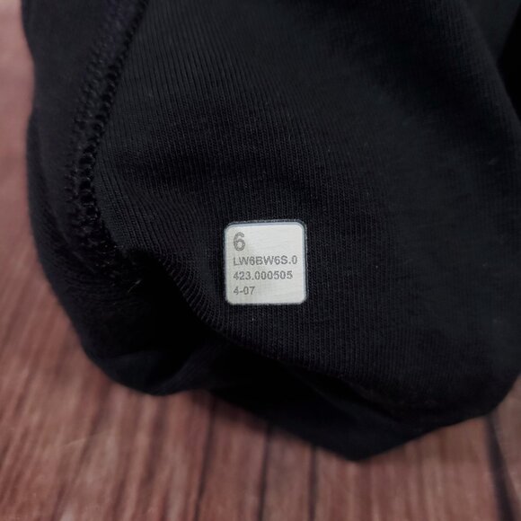 Lululemon Womens Size 6 Scuba High-Rise Cropped Joggers Pants Black W6BW6S - Picture 10 of 12